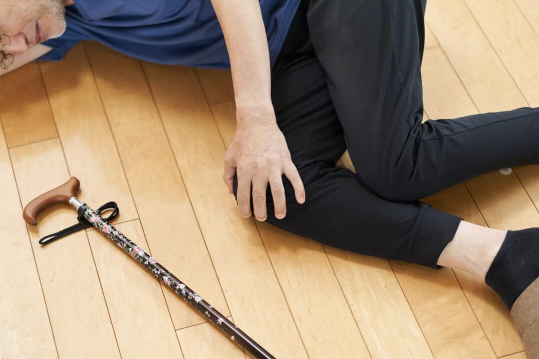 Caídas y fracturas en adultos mayores